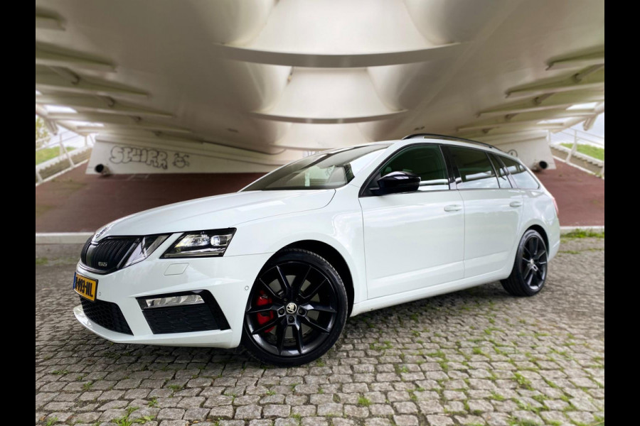 Škoda Octavia Combi 2.0 TSI RS 245 Business Panorama