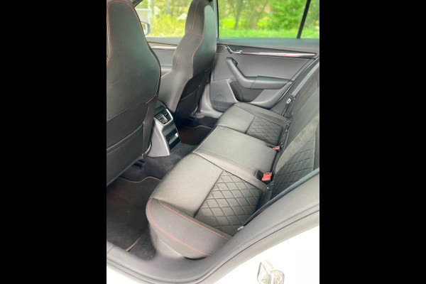 Škoda Octavia Combi 2.0 TSI RS 245 Business Panorama