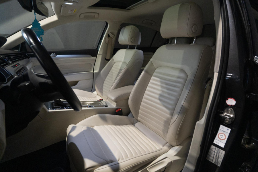 Volkswagen Passat 1.5 TSI Highline | Pano | Automaat | Trekhaak