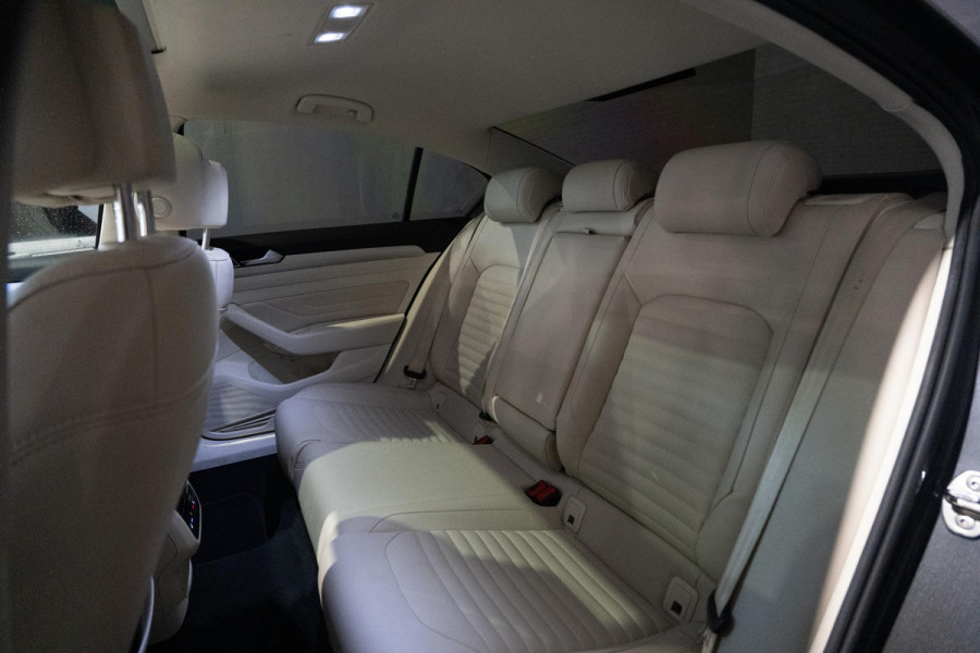 Volkswagen Passat 1.5 TSI Highline | Pano | Automaat | Trekhaak