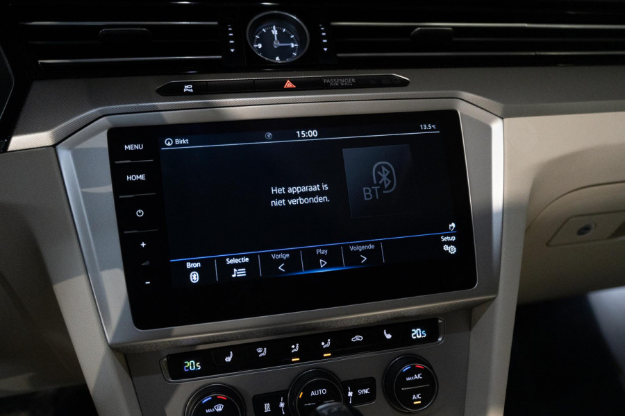 Volkswagen Passat 1.5 TSI Highline | Pano | Automaat | Trekhaak