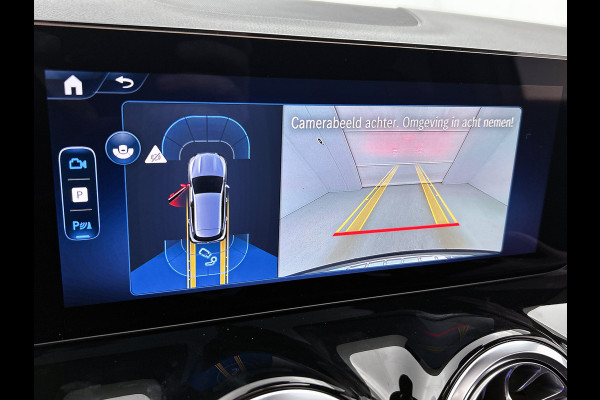 Mercedes-Benz GLA 180 Business Solution AMG | Trekhaak | MULTIBEAM LED | Nightpakket | Panoramaschuifdak | Smartphone Integratie | Keyless-Go comfortpakket | EASY PACK achterklep |