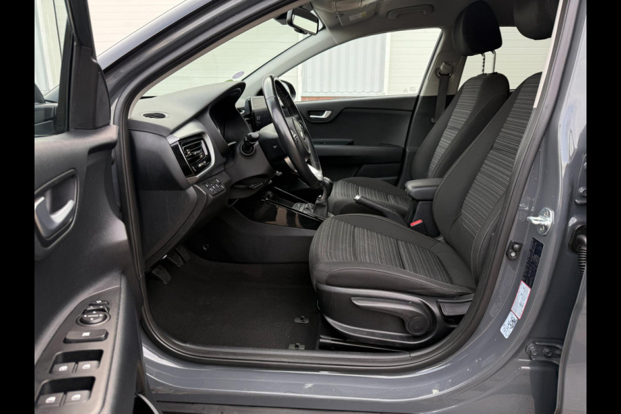 Kia Stonic 1.0 T-GDi MHEV HYBRIDE 2021 DynamicPlusLine CARPLAY LED NAP LUX