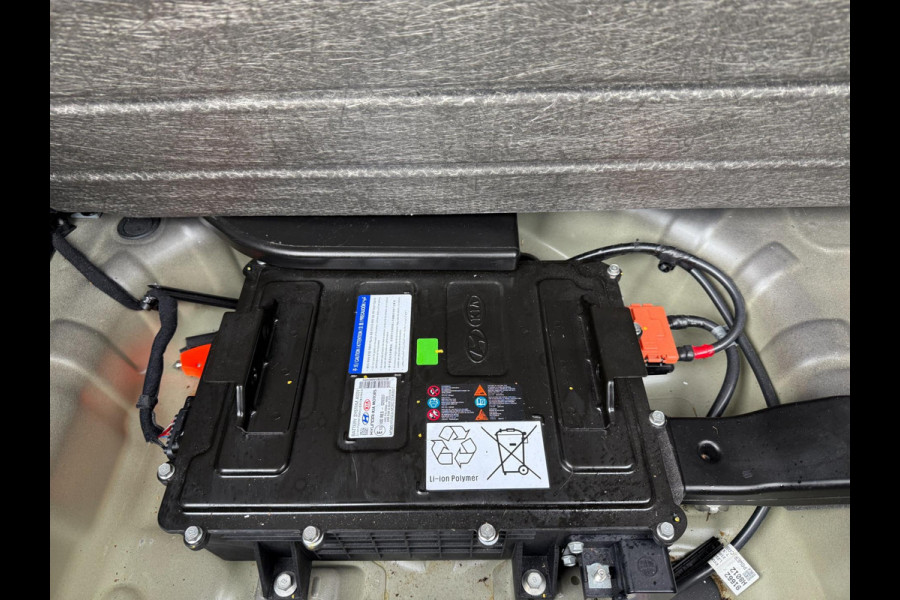 Kia Stonic 1.0 T-GDi MHEV HYBRIDE 2021 DynamicPlusLine CARPLAY LED NAP LUX