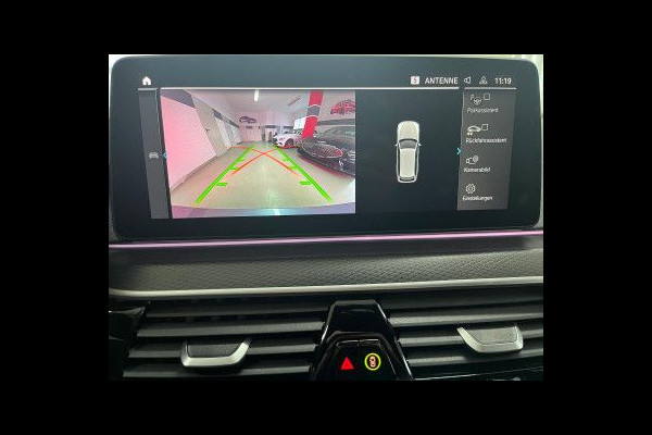 BMW 5 Serie Touring 530e xDrive M-SPORT ** LASER, LEDER, PANORAMA, TREKH, HuD, HiFi, 19-inch LMV ** € 42.750,= onder NP - Ex-BMW AG ** ** INFORMEER OOK NAAR ONZE AANTREKKELIJKE FINANCIAL-LEASE TARIEVEN **