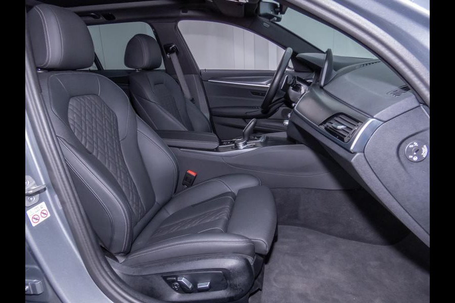 BMW 5 Serie Touring 530e xDrive M-SPORT ** LASER, LEDER, PANORAMA, TREKH, HuD, HiFi, 19-inch LMV ** € 42.750,= onder NP - Ex-BMW AG ** ** INFORMEER OOK NAAR ONZE AANTREKKELIJKE FINANCIAL-LEASE TARIEVEN **