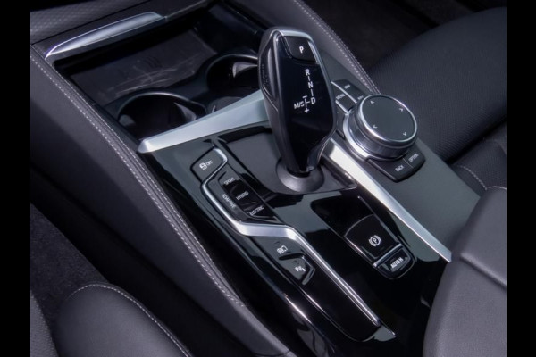 BMW 5 Serie Touring 530e xDrive M-SPORT ** LASER, LEDER, PANORAMA, TREKH, HuD, HiFi, 19-inch LMV ** € 42.750,= onder NP - Ex-BMW AG ** ** INFORMEER OOK NAAR ONZE AANTREKKELIJKE FINANCIAL-LEASE TARIEVEN **