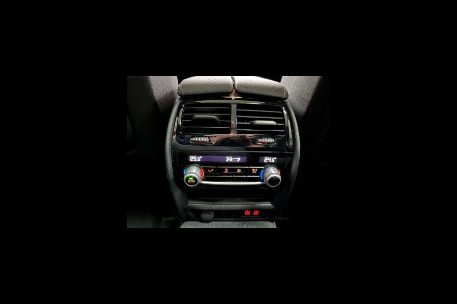 BMW 5 Serie Touring 530e xDrive M-SPORT ** LASER, LEDER, PANORAMA, TREKH, HuD, HiFi, 19-inch LMV ** € 42.750,= onder NP - Ex-BMW AG ** ** INFORMEER OOK NAAR ONZE AANTREKKELIJKE FINANCIAL-LEASE TARIEVEN **