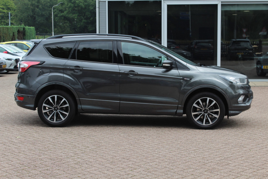 Ford Kuga 1.5 EcoBoost ST Line / Trekhaak / Camera / Leder&Alcantara / CarPlay / Keyless / B&O / 18'' / Navigatie / Dodehoek / DAB / Stoel+Stuurverwarming / Cruise Control