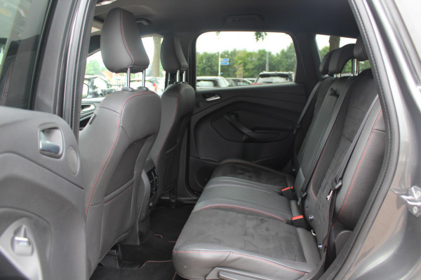 Ford Kuga 1.5 EcoBoost ST Line / Trekhaak / Camera / Leder&Alcantara / CarPlay / Keyless / B&O / 18'' / Navigatie / Dodehoek / DAB / Stoel+Stuurverwarming / Cruise Control