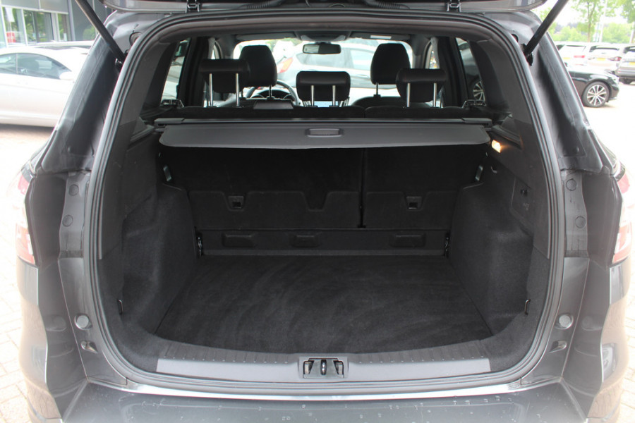 Ford Kuga 1.5 EcoBoost ST Line / Trekhaak / Camera / Leder&Alcantara / CarPlay / Keyless / B&O / 18'' / Navigatie / Dodehoek / DAB / Stoel+Stuurverwarming / Cruise Control