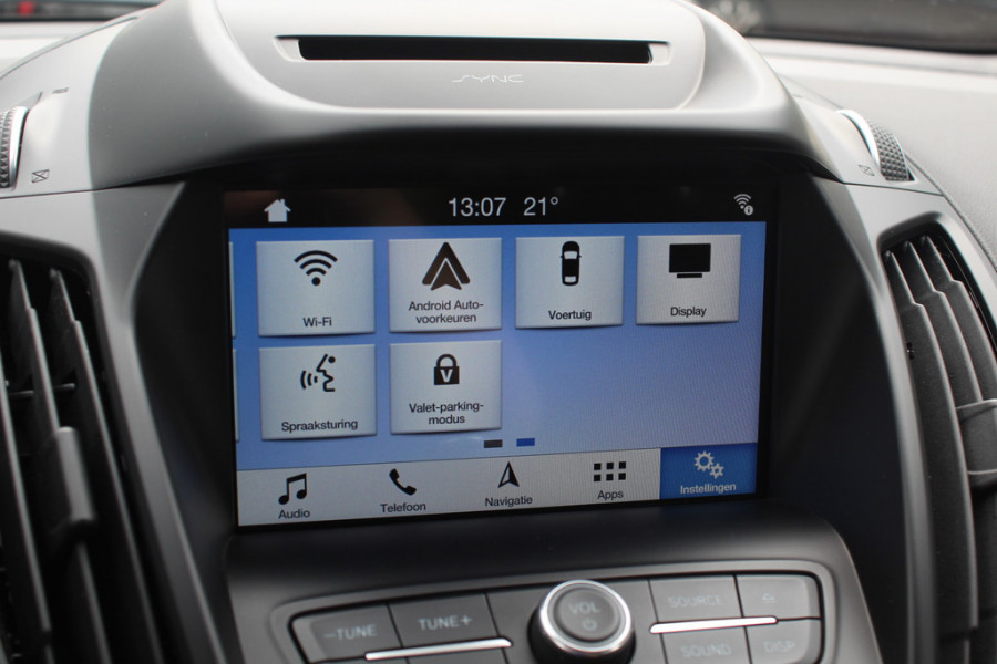 Ford Kuga 1.5 EcoBoost ST Line / Trekhaak / Camera / Leder&Alcantara / CarPlay / Keyless / B&O / 18'' / Navigatie / Dodehoek / DAB / Stoel+Stuurverwarming / Cruise Control