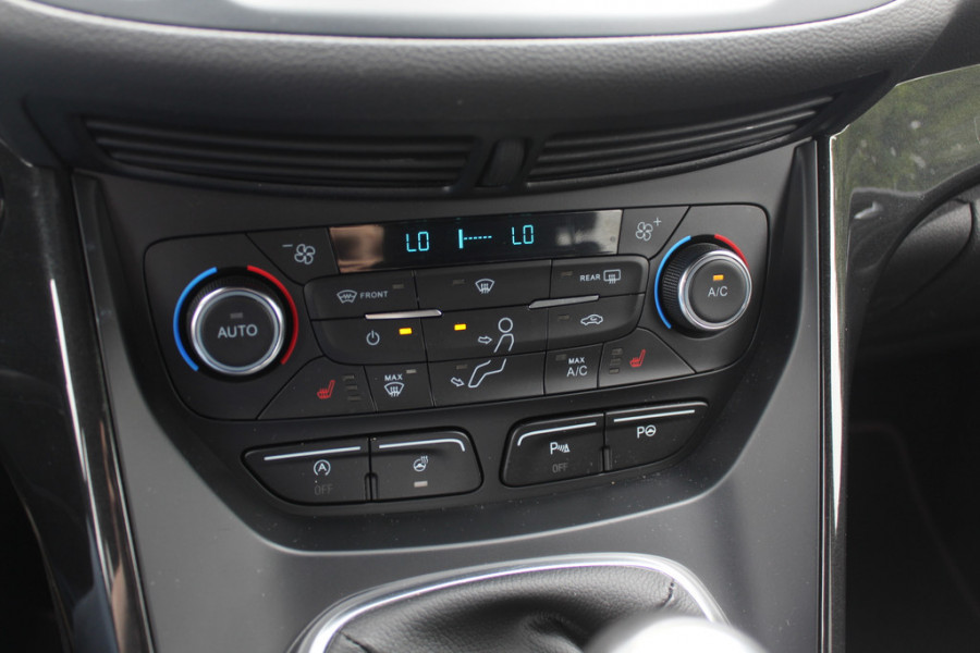 Ford Kuga 1.5 EcoBoost ST Line / Trekhaak / Camera / Leder&Alcantara / CarPlay / Keyless / B&O / 18'' / Navigatie / Dodehoek / DAB / Stoel+Stuurverwarming / Cruise Control