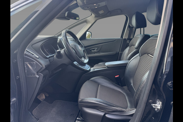 Renault Scénic 1.3 TCe Intens / Camera / Head-up / Navigatie / Half leder / 20'' / Dodehoek / DAB / Cruise Control