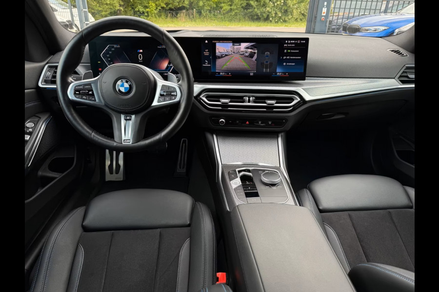 BMW 3-serie 320d xDrive M-SPORT ** LED, NAVI+, HALF-LEDER, HuD, ACC, 19-inch LMV, DRAVIT GRAU ** 1e EIG - UNFALLFREI - BMW GAR ** ** INFORMEER OOK NAAR ONZE AANTREKKELIJKE FINANCIAL-LEASE TARIEVEN **