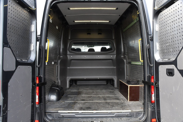 MAN TGE 35 2.0 L3H3 4x4 DC PB Edition Adaptieve Cruise, Camera, Carplay, 177pk. LED, Clima, Stoelverwarming, Trekhaak, Uniek!