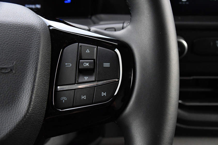 Ford E-Transit Cust. 340 L2H1 Limited 65 kWh DEMO, Virtual, Adaptieve Cruise, Camera, Carplay, Stoelverwarming, LED, 218pk, NAVI, Uniek!