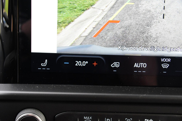 Ford E-Transit Cust. 340 L2H1 Limited 65 kWh DEMO, Virtual, Adaptieve Cruise, Camera, Carplay, Stoelverwarming, LED, 218pk, NAVI, Uniek!