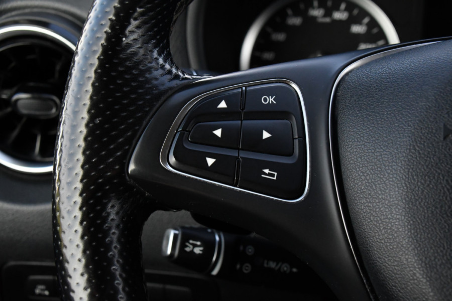 Mercedes-Benz Vito 119 CDI L2 AMG Edition Adaptieve Cruise, Camera, Carplay, LED, Stoelverwarming, Leder, Trekhaak, Multimedia, Uniek!