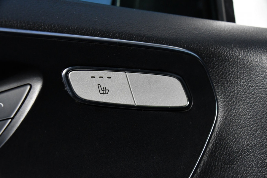 Mercedes-Benz Vito 119 CDI L2 AMG Edition Adaptieve Cruise, Camera, Carplay, LED, Stoelverwarming, Leder, Trekhaak, Multimedia, Uniek!