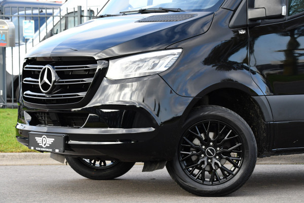 Mercedes-Benz Sprinter 317 1.9 CDI L3H2 RWD Black Edition Adaptieve Cruise, Camera, Carplay, 10,5'' Mbux, LED, Leder, Stoelverwarming, Dodehoek, NAVI, Uniek!