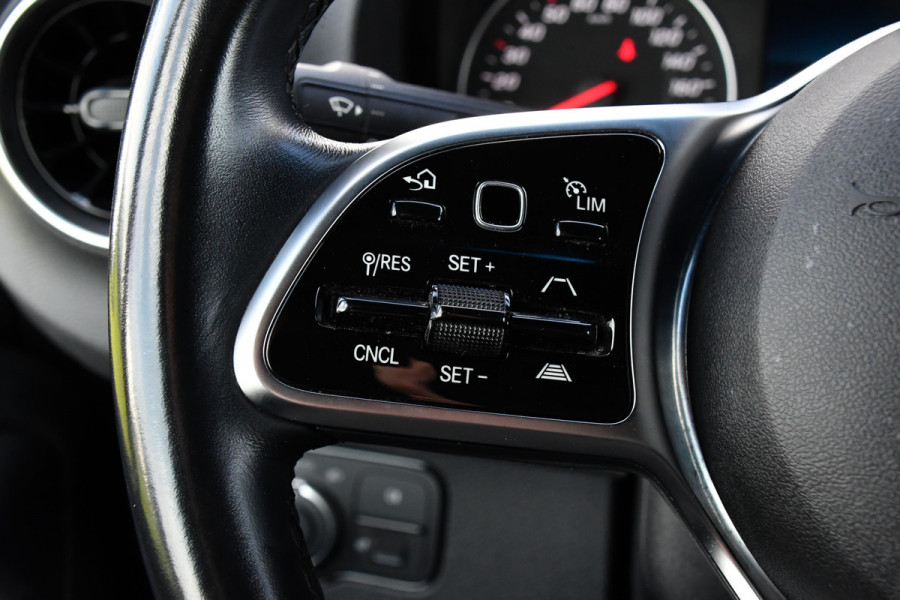 Mercedes-Benz Sprinter 317 1.9 CDI L3H2 RWD Black Edition Adaptieve Cruise, Camera, Carplay, 10,5'' Mbux, LED, Leder, Stoelverwarming, Dodehoek, NAVI, Uniek!