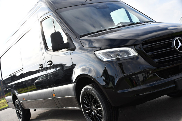 Mercedes-Benz Sprinter 317 1.9 CDI L3H2 RWD Black Edition Adaptieve Cruise, Camera, Carplay, 10,5'' Mbux, LED, Leder, Stoelverwarming, Dodehoek, NAVI, Uniek!