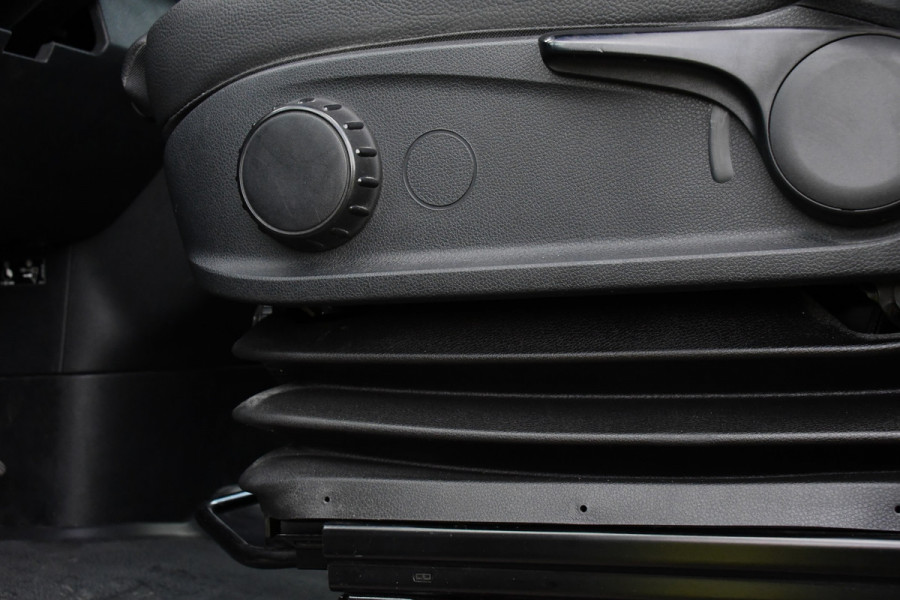 Mercedes-Benz Sprinter 317 1.9 CDI L3H2 RWD Black Edition Adaptieve Cruise, Camera, Carplay, 10,5'' Mbux, LED, Leder, Stoelverwarming, Dodehoek, NAVI, Uniek!