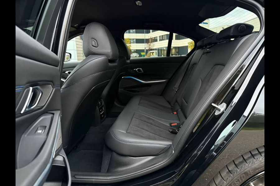 BMW 3-serie 320d xDrive M-SPORT ** LASER, NAVI+, HALF-LEDER, HuD, ACC, 19-inch LMV, H&K SOUND ** 1e EIG - UNFALLFREI - BMW GAR ** ** INFORMEER OOK NAAR ONZE AANTREKKELIJKE FINANCIAL-LEASE TARIEVEN **