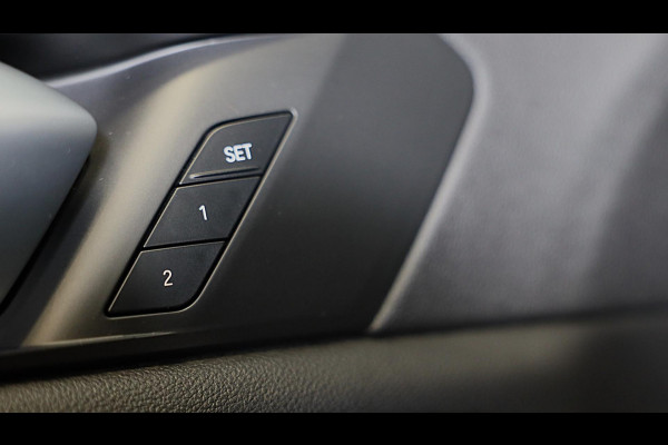 BMW X5 XDrive45e M Sportpakket / Acc / Head Up / HK / Lane Assist / Dode Hoek / Leder / Open Pano / Luchtvering / Laser / 22