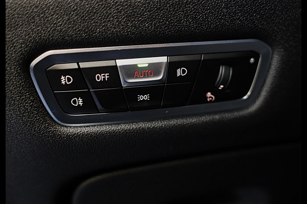 BMW X5 XDrive45e M Sportpakket / Acc / Head Up / HK / Lane Assist / Dode Hoek / Leder / Open Pano / Luchtvering / Laser / 22