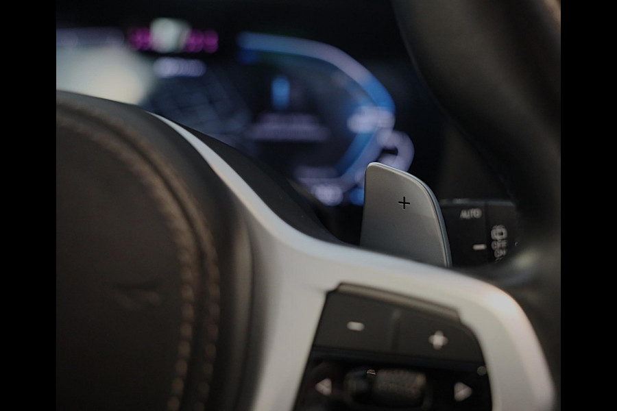 BMW X5 XDrive45e M Sportpakket / Acc / Head Up / HK / Lane Assist / Dode Hoek / Leder / Open Pano / Luchtvering / Laser / 22