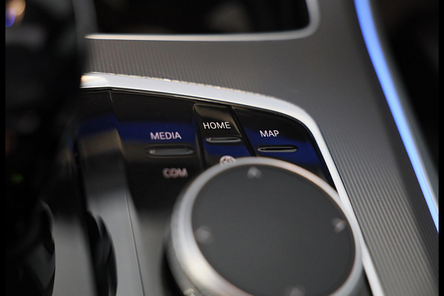 BMW X5 XDrive45e M Sportpakket / Acc / Head Up / HK / Lane Assist / Dode Hoek / Leder / Open Pano / Luchtvering / Laser / 22