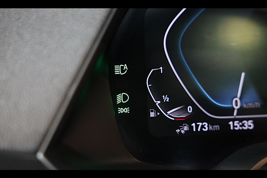 BMW X5 XDrive45e M Sportpakket / Acc / Head Up / HK / Lane Assist / Dode Hoek / Leder / Open Pano / Luchtvering / Laser / 22