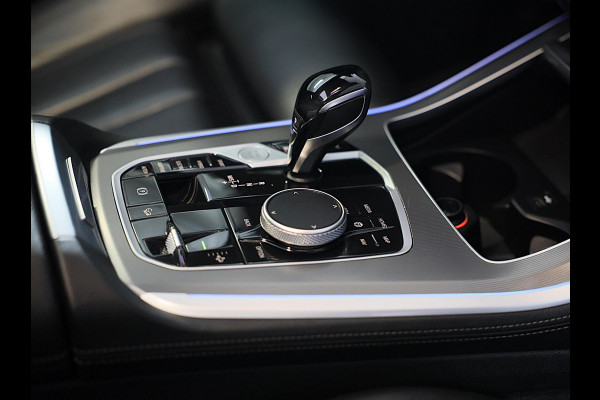 BMW X5 XDrive45e M Sportpakket / Acc / Head Up / HK / Lane Assist / Dode Hoek / Leder / Open Pano / Luchtvering / Laser / 22