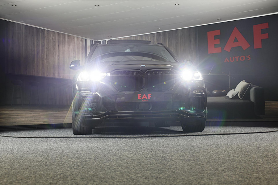 BMW X5 XDrive45e M Sportpakket / Acc / Head Up / HK / Lane Assist / Dode Hoek / Leder / Open Pano / Luchtvering / Laser / 22