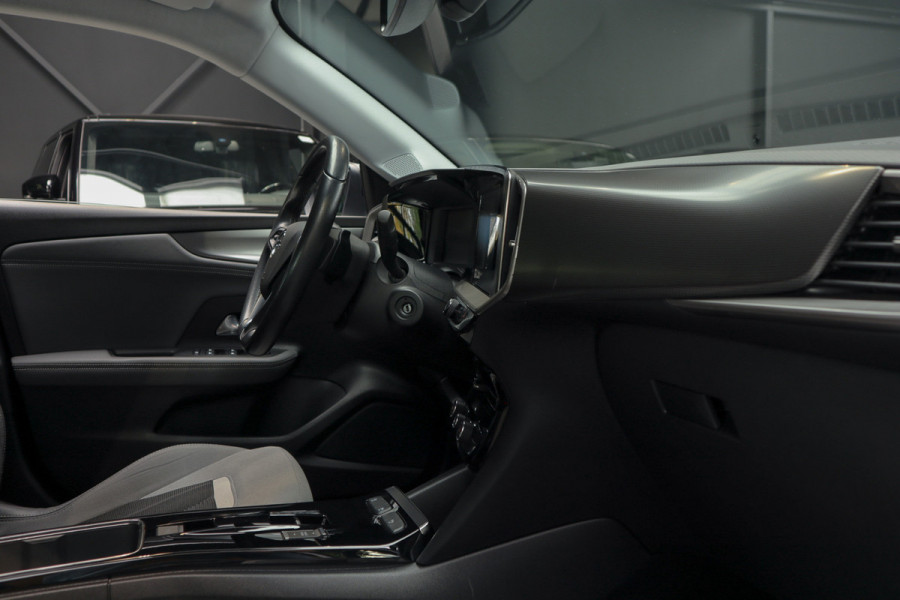 Opel Mokka 1.2 T Leer Navi Camera PDC Climate C. Stoelverwarming LM velgen Carplay Stoelverwarming Parkeerpilootsysteem achter BTW auto