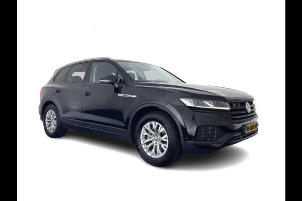 Volkswagen Touareg 3.0 TDI R-Line (INCL-BTW) Aut. *LUXURY-LEATHER | FULL-LED | BLIND-SPOT | HEATED-COMFORTSEATS | AIR-SUSPENSION | KEYLESS | CAMERA | NAVI-FULLMAP | PRIVACY-GLASS | ADAPTIVE-CRUISE |  SHIFT-PADDLES | TOWBAR*