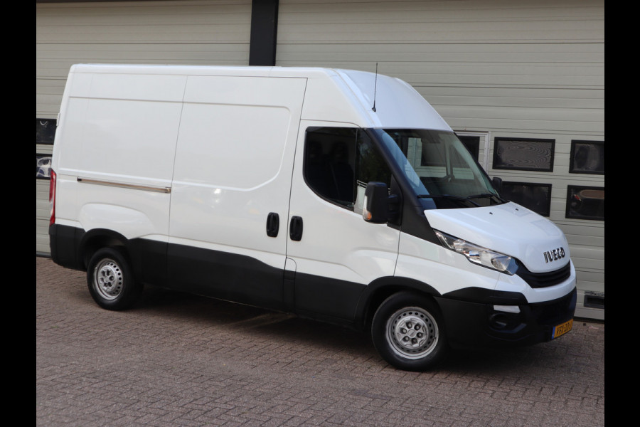 Iveco Daily 35S14 136pk Euro 6 - L2H2 - Trekhaak - Cruise - Airco