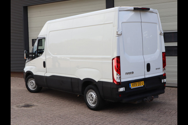 Iveco Daily 35S14 136pk Euro 6 - L2H2 - Trekhaak - Cruise - Airco