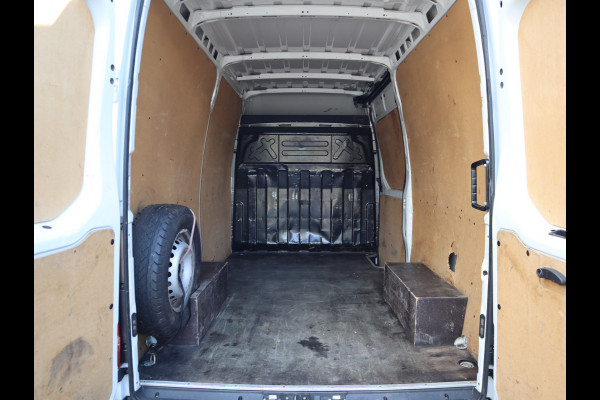 Iveco Daily 35S14 136pk Euro 6 - L2H2 - Trekhaak - Cruise - Airco