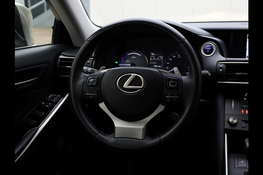 Lexus IS 300h Hybrid Business Line | Safety Pack | Leder | Stoelverwarmin