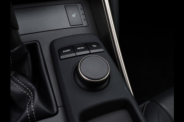 Lexus IS 300h Hybrid Business Line | Safety Pack | Leder | Stoelverwarmin