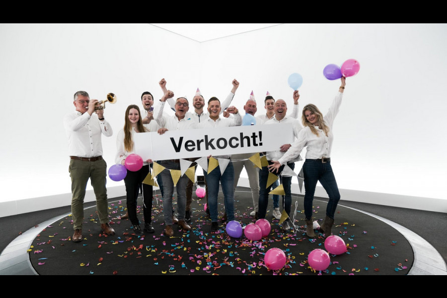 Renault Master T35 2.3 dCi 135 L2H2 Comfort Renault Master T33 2.3 dCi 135 L2H2 Comfort | Direct Leverbaar | Navigatie | Parkeersensoren | Airco | Cruise Control