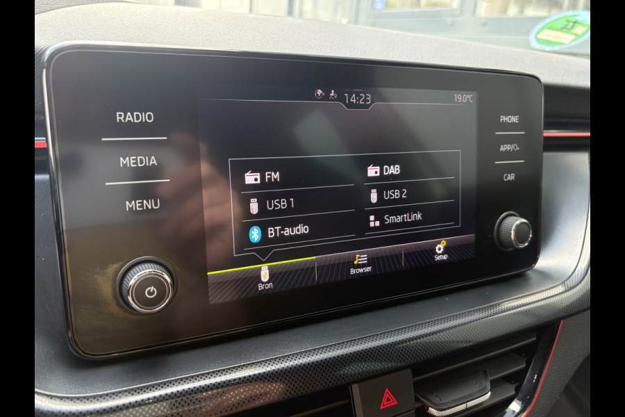 Škoda SCALA 1.0 TSi Sport Business CLIMA/CRUISE/CARPLAY/DAB/PDC/18INCH/TREKHAAK