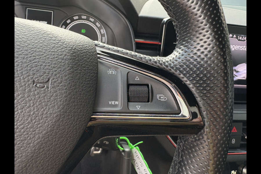 Škoda SCALA 1.0 TSi Sport Business CLIMA/CRUISE/CARPLAY/DAB/PDC/18INCH/TREKHAAK