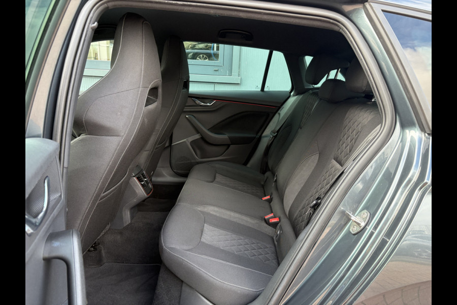 Škoda SCALA 1.0 TSi Sport Business CLIMA/CRUISE/CARPLAY/DAB/PDC/18INCH/TREKHAAK