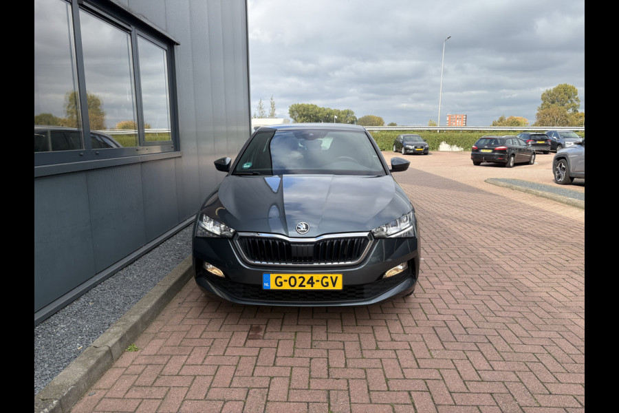 Škoda SCALA 1.0 TSi Sport Business CLIMA/CRUISE/CARPLAY/DAB/PDC/18INCH/TREKHAAK