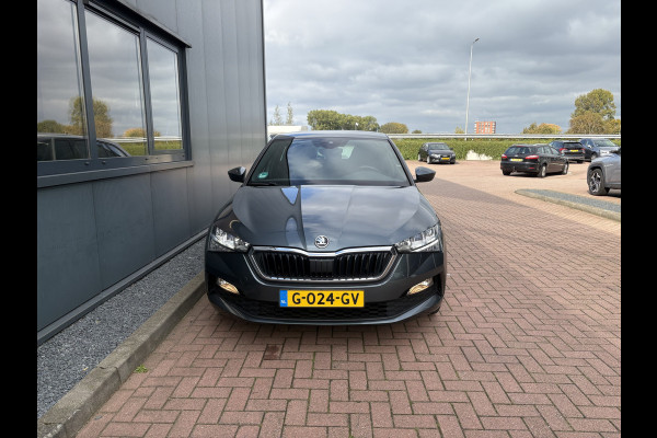 Škoda SCALA 1.0 TSi Sport Business CLIMA/CRUISE/CARPLAY/DAB/PDC/18INCH/TREKHAAK