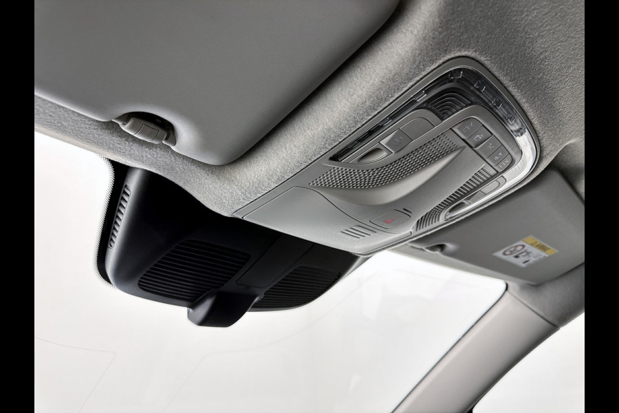 Mercedes-Benz Vito 116 CDI L2 Pro Led voor + achter Parkeerpakket Achterklep Trekhaak Achteruitrijcamera Apple Carplay/Android Auto Betimmering Cru
